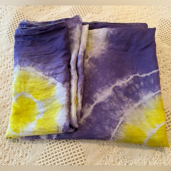 Roberta Freymann 100% Silk Tie-Dye Wrap / Scarf - Purple & Yellow /76x44in - Picture 8 of 11